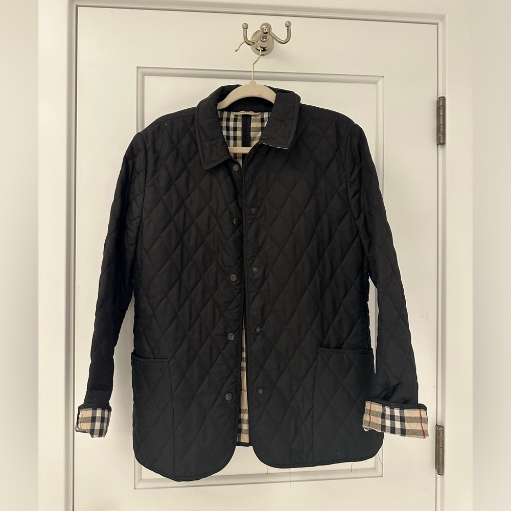Burberry Black Jacket with iconic fabric inside